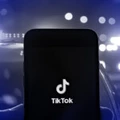O TikTok compartilha dados dos usuários com as autoridades – dos EUA