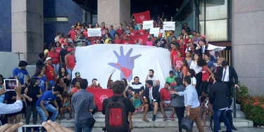 Movimento dos Trabalhadores Sem-Teto acusa PM de atirar contra manifestantes em Recife