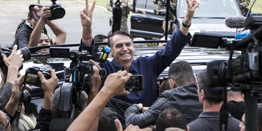 Judiciário e mentiras fortaleceram Bolsonaro na reta final da eleição