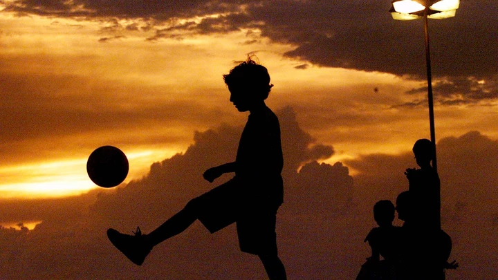 Tráfico de crianças no futebol, Esportes