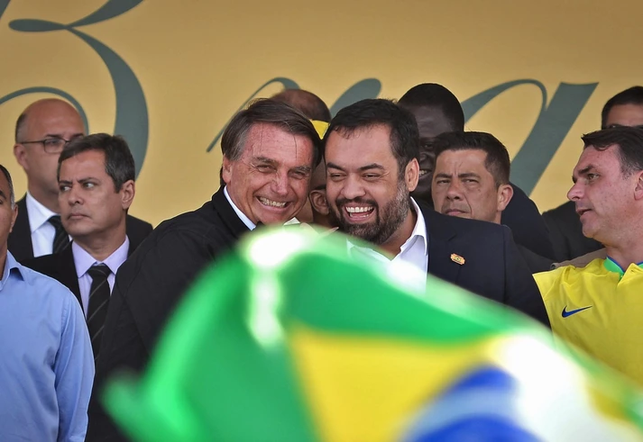 Projeto autoritário de Bolsonaro seguirá firme nos governos estaduais