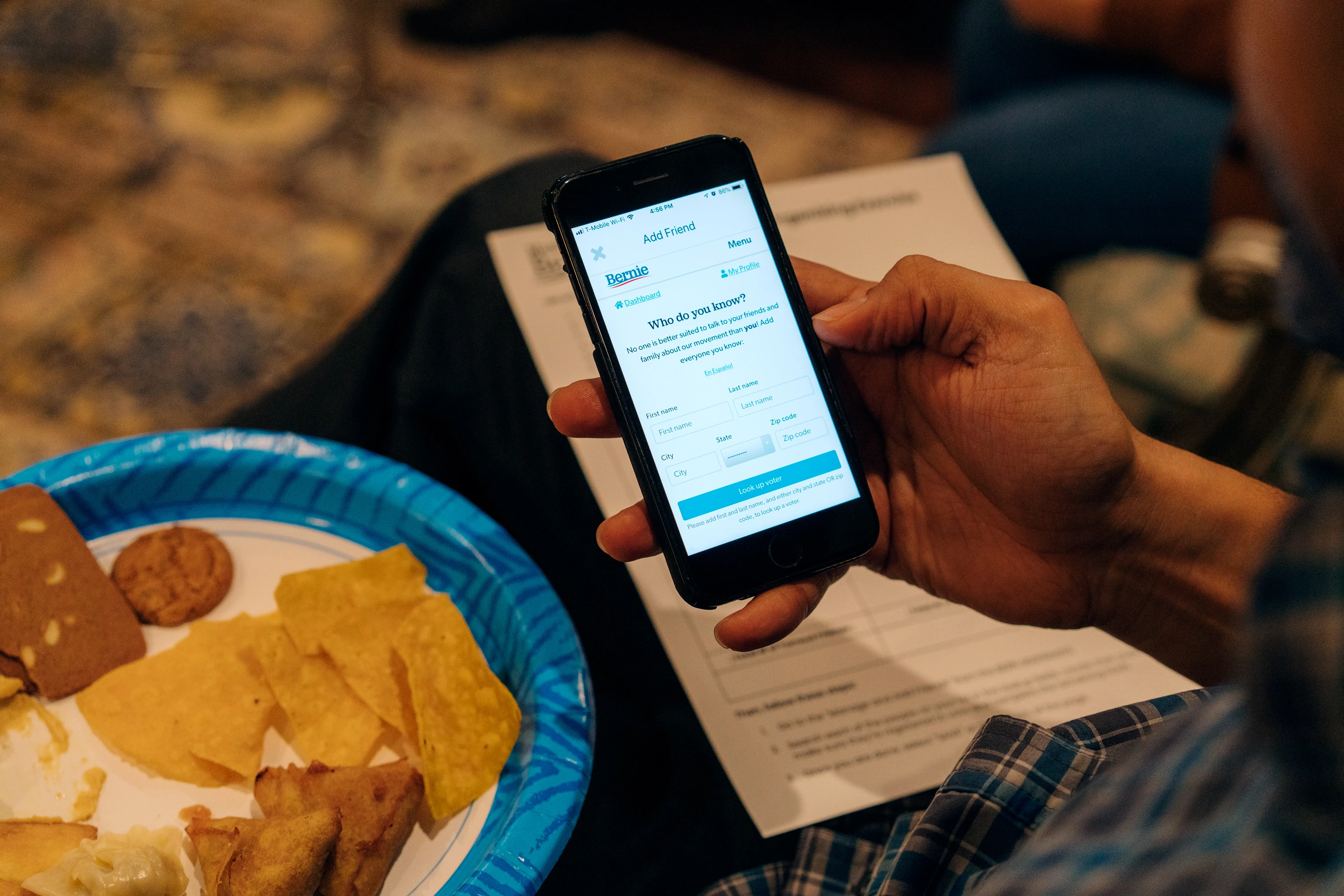 Saturday, December 21st, 2019 -- Arlington, Virginia A “#ArabAmericans4Bernie Mapping Party.” in Arlington, Virginia.Justin T. Gellerson for The Intercept