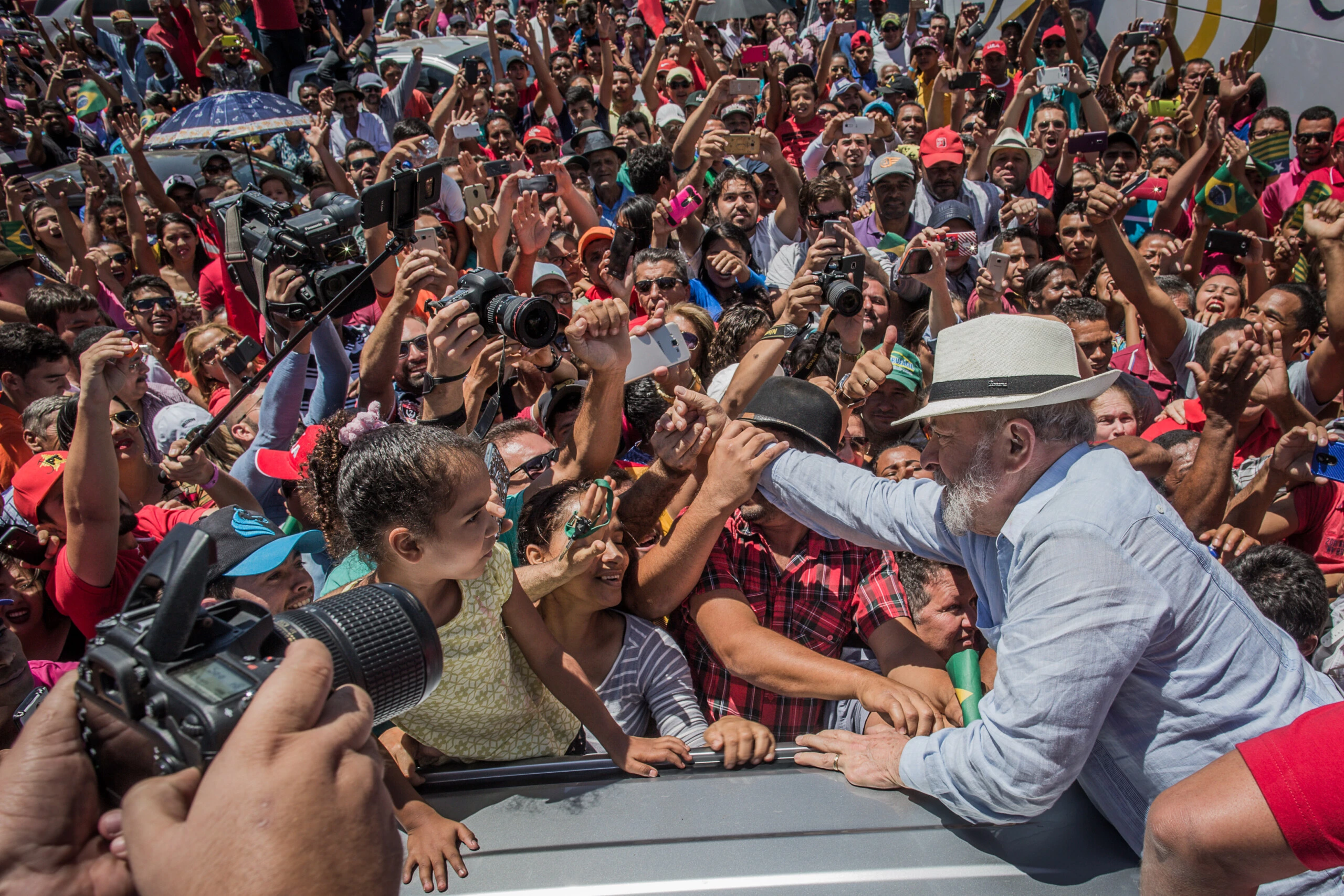 MARCOLÂNDIA, PI, BRASIL, 01.09.2017: LULA-PI - O ex-presidente Luiz Inácio Lula da Silva visita o município de Marcolândia (PI) durante caravana pelo Nordeste nesta sexta-feira (01). (Foto: Bruno Santos/ Folhapress)