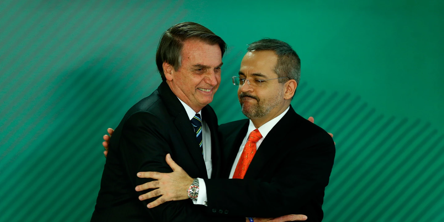 15-04-19-bolsonaro-abraham-1555342272