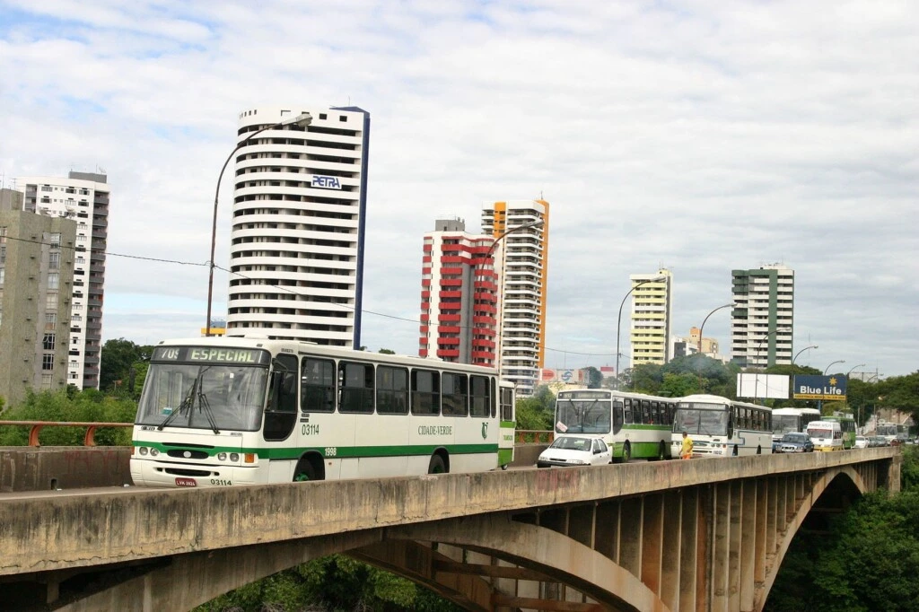 Ônibus na cidade de Teresina, no Piauí.