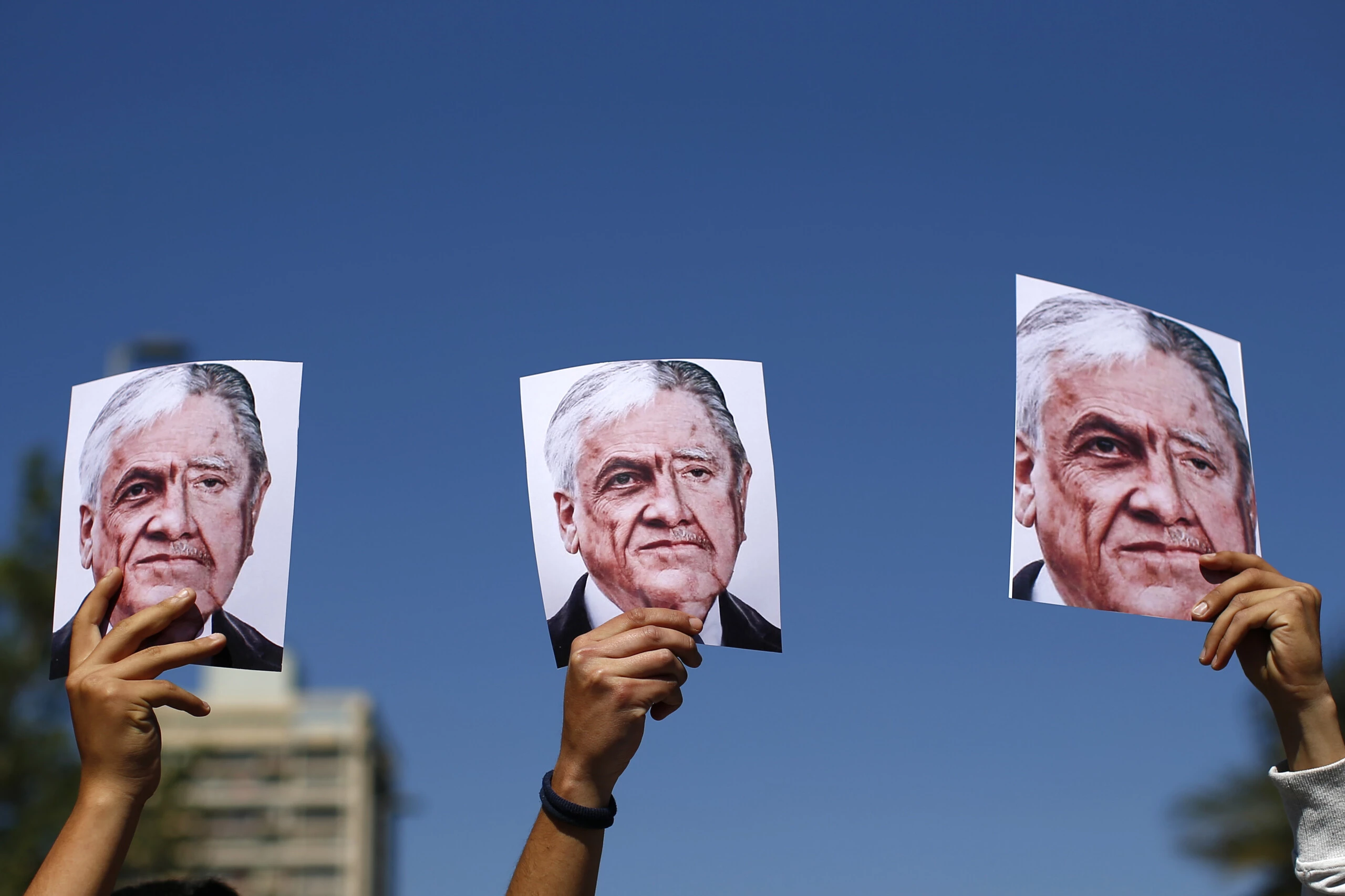 TOPSHOT-CHILE-CRISIS-PROTEST