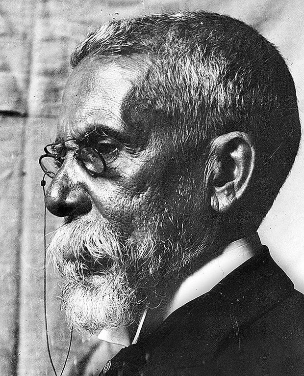 A negritude de Machado de Assis é uma questão na ABL desde a sua inauguração.