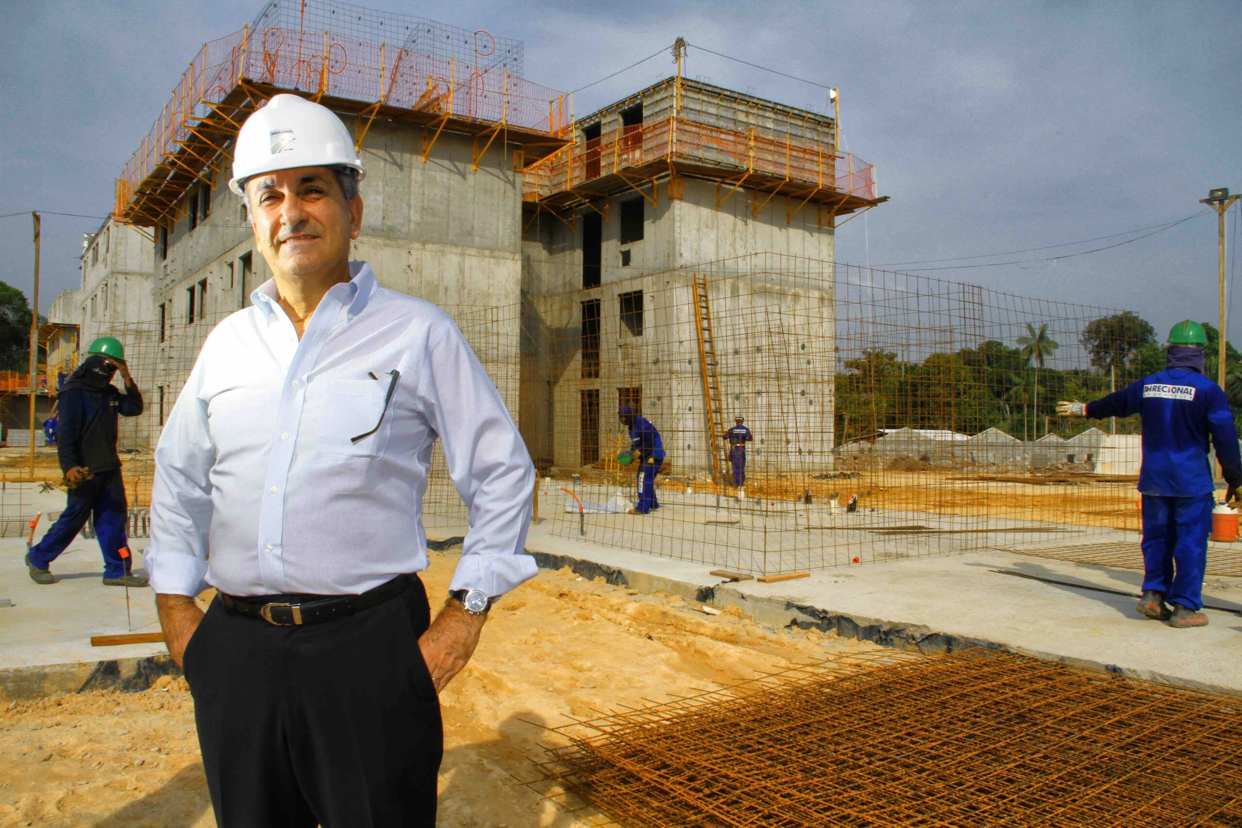 Manaus, AM 01/12/2010 - Rcardo Valadares, dono da incorporadora Direcional durante as obras do conjunto habitacional  Viver Melhor na zona norte de Manaus. (Foto: Alberto César Araújo)