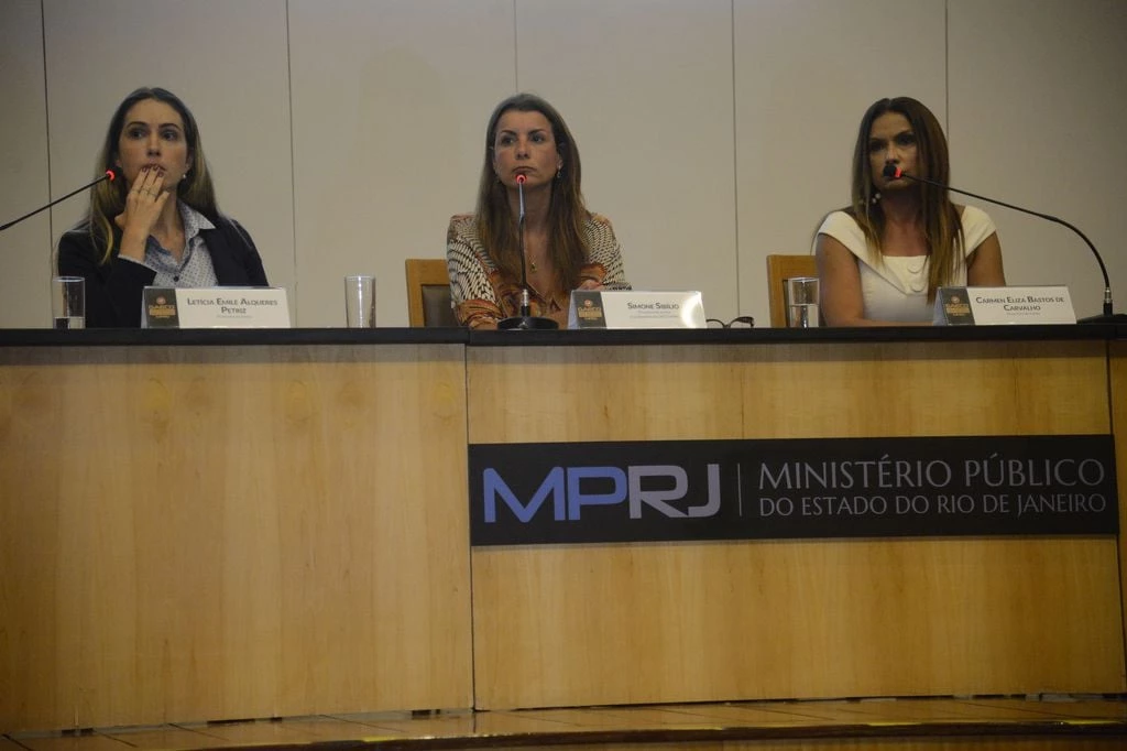 As promotoras de Justiça do Ministério Público do Estado do Rio, Letícia Emili Alqueres Petriz, Simone Sibílio e Carmen Eliza Bastos de Carvalho dão informações sobre a investigação do assassinato de Marielle Franco e Anderson Gomes.