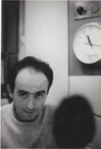 Vladimir Herzog dirigia o setor de jornalismo da TV Cultura quando foi torturado até a morte pelo DOI do 2º Exército, em 1975.