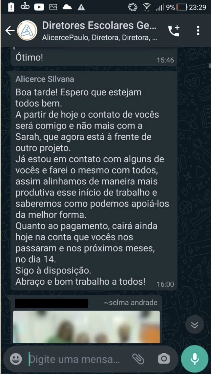 Grupo de WhatsApp em que funcionária do Alicerce indica pagamento a diretores pela indicação de alunos.