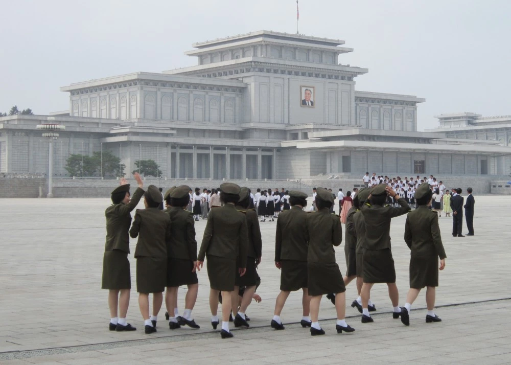 pyongyang-school-girls-1504280533