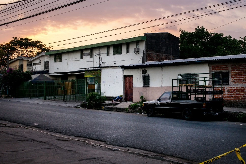 April 2017, El Salvador, San Salvador. A woman who police say was assassinated by gang members while waiting to for her child to get out of school. (Natalie Keyssar)