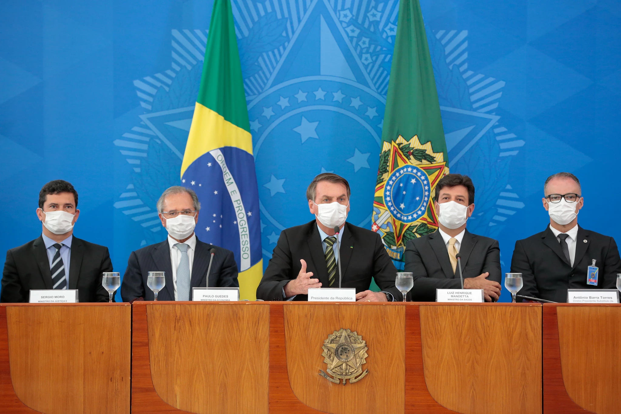18/03/20. Jair Bolsonaro e Ministros de Estado se reúnem em coletiva de imprensa para falar sobre medidas adotadas pelo governo contra a expansão do coronavírus.