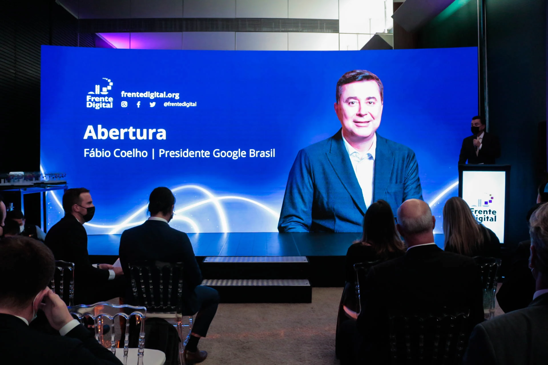 Fábio Coelho, presidente do Google Brasil, fala na cerimônia de posse da deputada Luisa Canziani na presidência da Frente Digital.