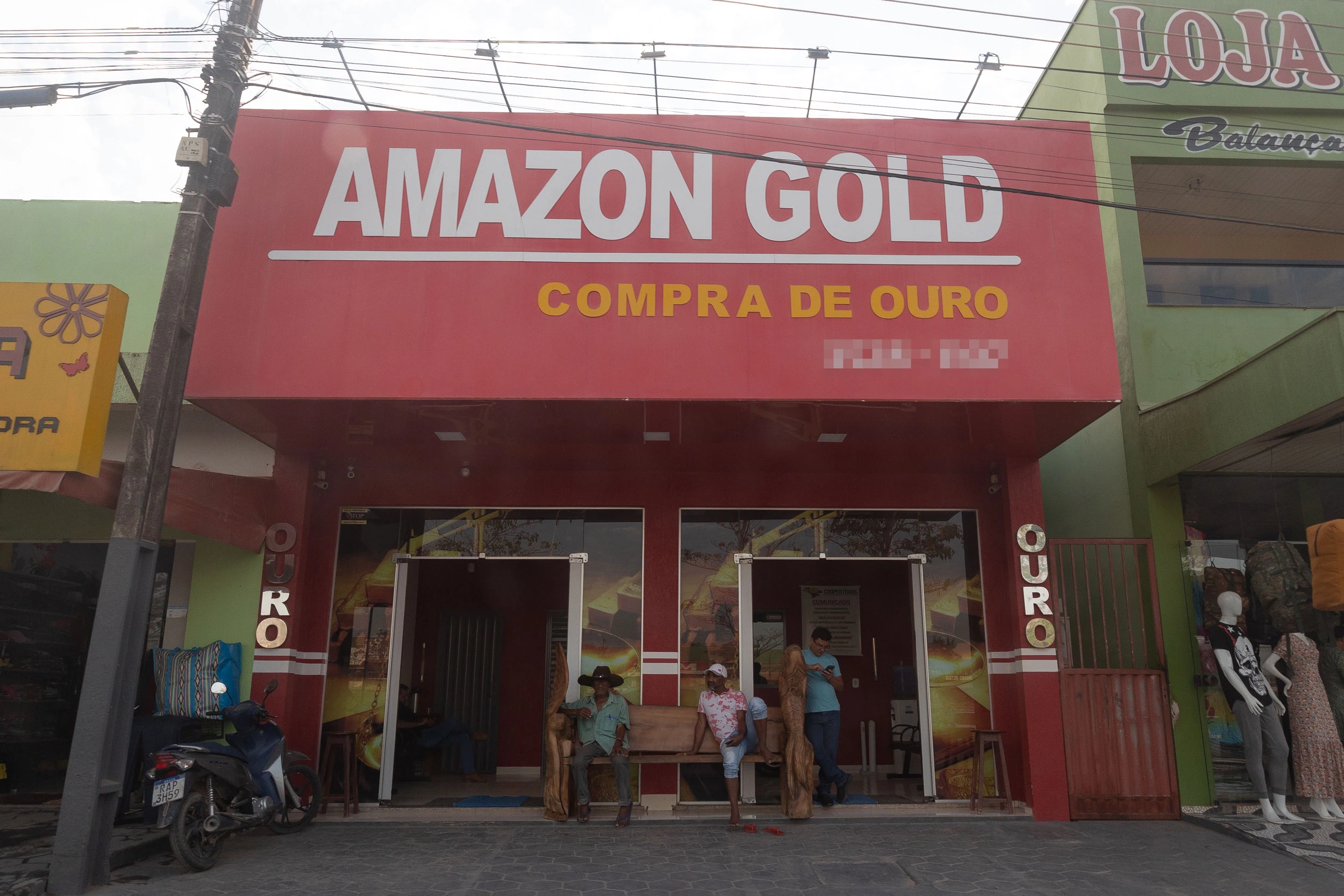 Comercio de ouro a margem da BR163 em Novo Progresso, Pará. 15 de agosto de 2022. Foto: Bruno Kelly.