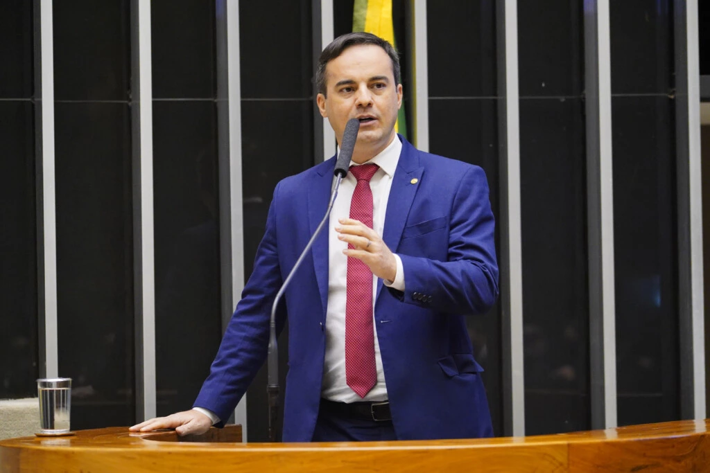 O deputado federal e candidato ao governo do Ceará Capitão Wagner, que deve disputar o segundo turno com o petista Elmano de Freitas.