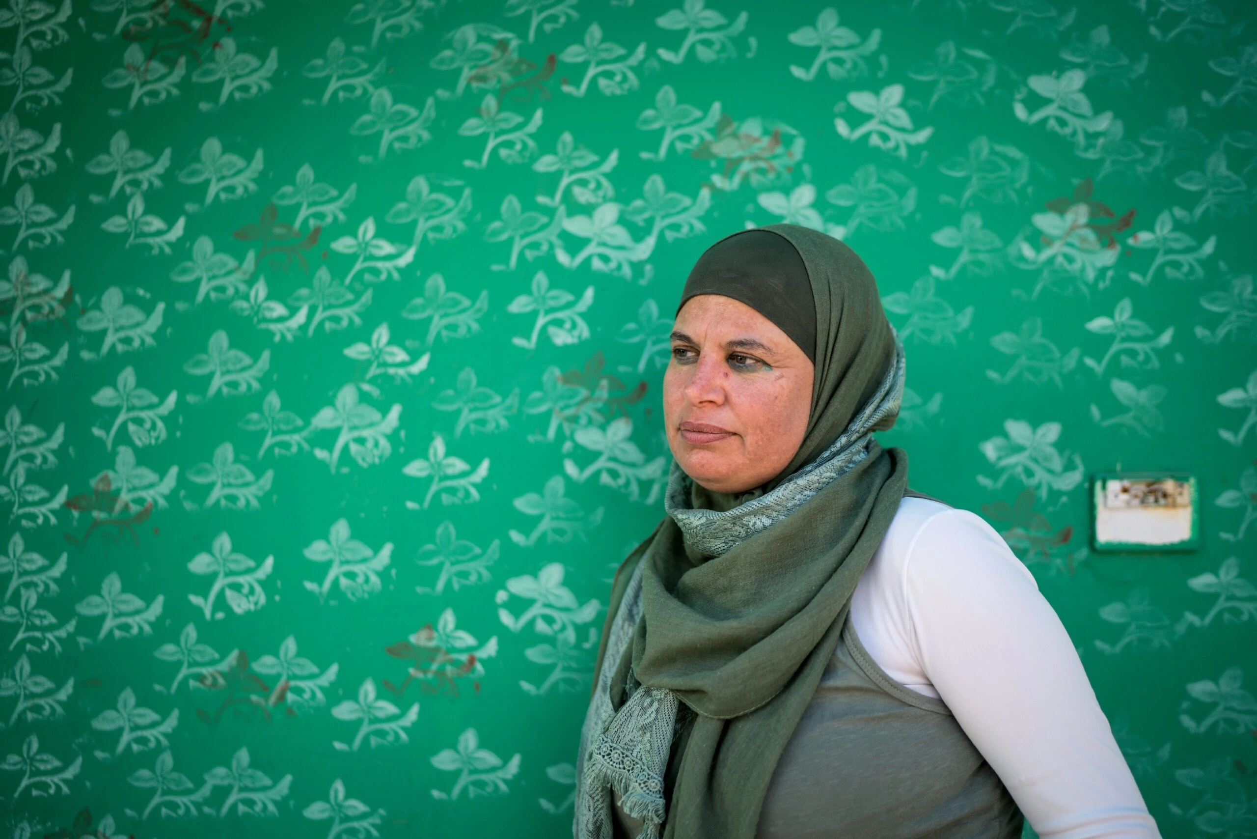 Manal Tamimi, tia de Ahed Tamimi, em Nabi Saleh após a liberação de Ahed e sua mãe.