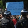 Estudantes protestam contra o corte orçamentário do governo Bolsonaro, em 6 de maio, no Rio de Janeiro.