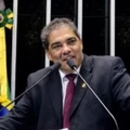 Senador Hélio José (PMDB-DF) discursa na Casa: ele é autor de um projeto que limita a indisponibilidade de bens de acusados de corrupção.