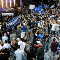 Simpatizantes do partido de extrema direita Likud, de Israel, celebraram quando o primeiro-ministro Benjamin Netanyahu declarou sua vitória na noite de terça-feira, em Tel Aviv.