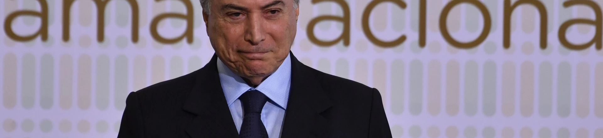 BRASÍLIA, DF, 28.08.2017: TEMER-DF - O presidente Michel Temer, acompanhado da primeira-dama Marcela, participa do lançamento do Programa Nacional do Voluntariado, no Palácio do Planalto, em Brasília, nesta segunda-feira. O ministro Eliseu Padilha (Casa Civil) também participa do evento. (Foto: Mateus Bonomi/AGIF/Folhapress) BRASÍLIA, DF, 28.08.2017: TEMER-DF - O presidente Michel Temer, acompanhado da primeira-dama Marcela, participa do lançamento do Programa Nacional do Voluntariado, no Palácio do Planalto, em Brasília, nesta segunda-feira. O ministro Eliseu Padilha (Casa Civil) também participa do evento. (Foto: Mateus Bonomi/AGIF/Folhapress)