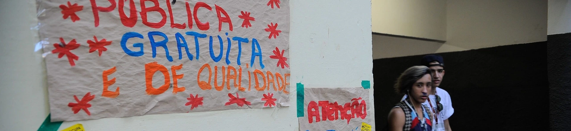 “Equívoco” oportuno apaga melhores escolas públicas do quadro do Enem, dando força ao discurso da privatização “Equívoco” oportuno apaga melhores escolas públicas do quadro do Enem, dando força ao discurso da privatização