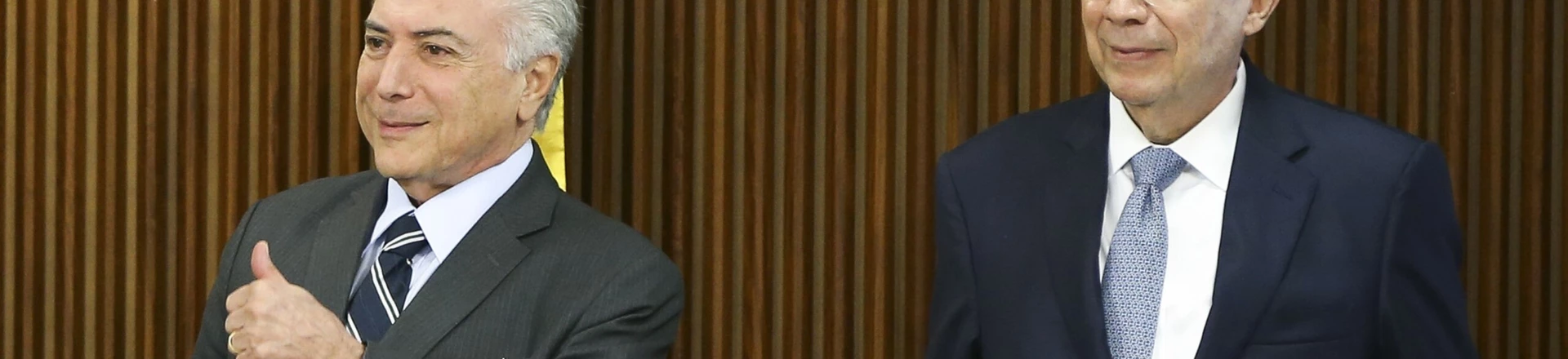 Brasília - O presidente interino Michel Temer e o ministro da Fazenda, Henrique Meirelles, durante reunião com líderes da Câmara e do Senado, no Palácio do Planalto. (Marcelo Camargo/Agência Brasil) Brasília - O presidente interino Michel Temer e o ministro da Fazenda, Henrique Meirelles, durante reunião com líderes da Câmara e do Senado, no Palácio do Planalto. (Marcelo Camargo/Agência Brasil)