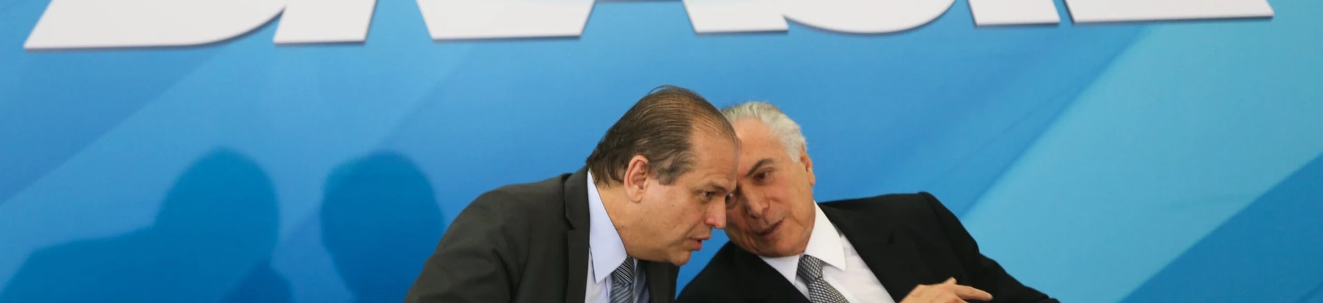 Brasília - O ministro da Saúde, Ricardo Barros e o presidente da República, Michel Temer anunciam, no Palácio do Planalto, ações de gestão na saúde pública (Antonio Cruz/Agência Brasil) Brasília - O ministro da Saúde, Ricardo Barros e o presidente da República, Michel Temer anunciam, no Palácio do Planalto, ações de gestão na saúde pública (Antonio Cruz/Agência Brasil)