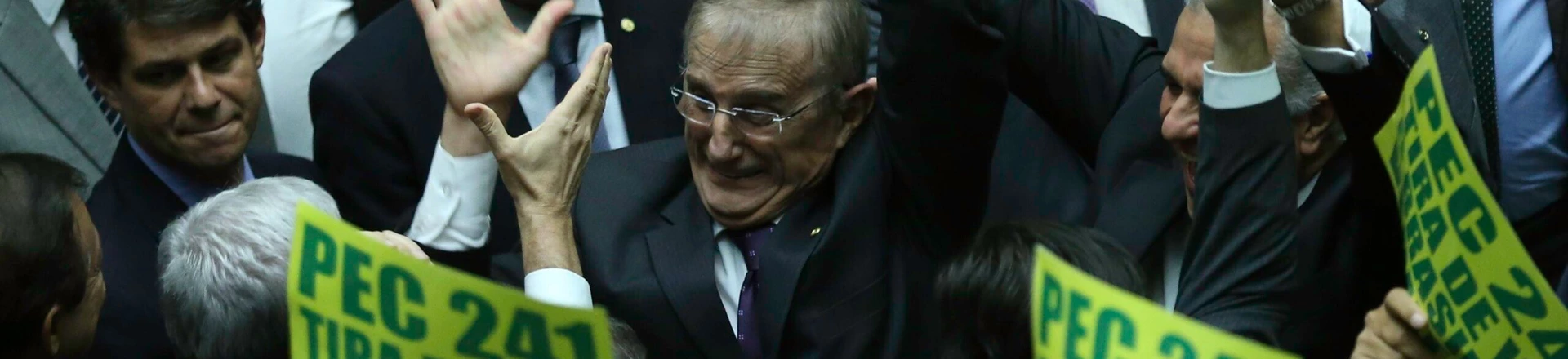 Sessão da Câmara para votar PEC que limita gastos públicos Sessão da Câmara para votar PEC que limita gastos públicos