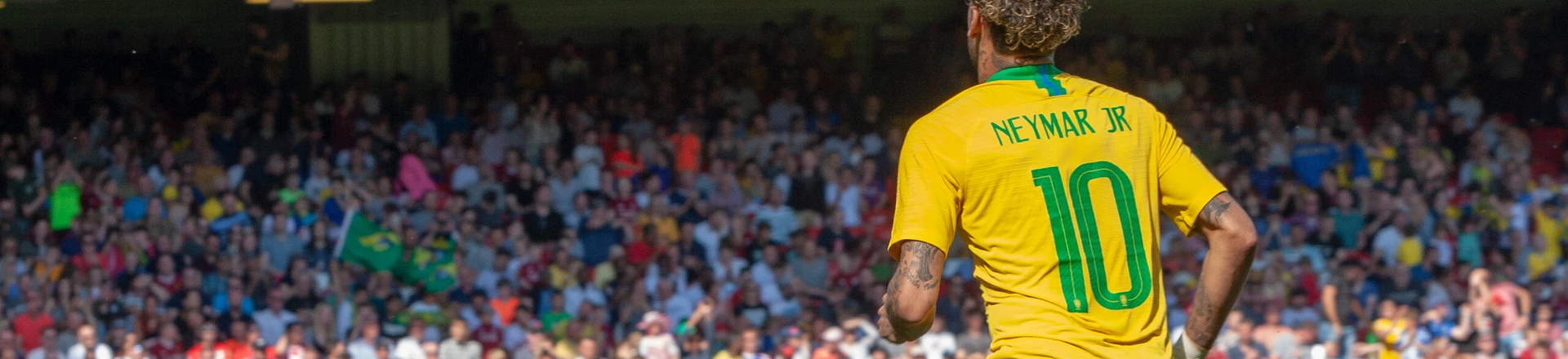 LIVERPOOL, REINO UNIDO, 03.06.2018 - BRASIL X CROÁCIA - Neymar comemora seu gol na partida amistosa entre Brasil x Croácia no estádio Anfield Road, em Liverpool, Reino Unido, em preparação para a Copa do Mundo 2018. (Foto: Romena Fogliati/Folhapress) LIVERPOOL, REINO UNIDO, 03.06.2018 - BRASIL X CROÁCIA - Neymar comemora seu gol na partida amistosa entre Brasil x Croácia no estádio Anfield Road, em Liverpool, Reino Unido, em preparação para a Copa do Mundo 2018. (Foto: Romena Fogliati/Folhapress)