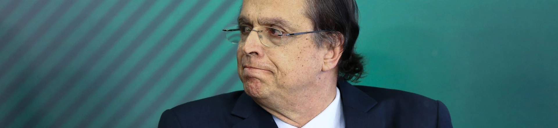 BRASILIA, DF, BRASIL, 10.07.2018 - Cerimônia de posse do novo ministro do Trabalho Caio Luiz de Almeida Vieira de Mello, no Palácio do Planalto. O nome do novo titular foi anunciado quatro dias depois de o ocupante anterior do cargo, Helton Yomura, ter sido afastado por determinação judicial. (Foto: Pedro Ladeira/Folhapress) BRASILIA, DF, BRASIL, 10.07.2018 - Cerimônia de posse do novo ministro do Trabalho Caio Luiz de Almeida Vieira de Mello, no Palácio do Planalto. O nome do novo titular foi anunciado quatro dias depois de o ocupante anterior do cargo, Helton Yomura, ter sido afastado por determinação judicial. (Foto: Pedro Ladeira/Folhapress)