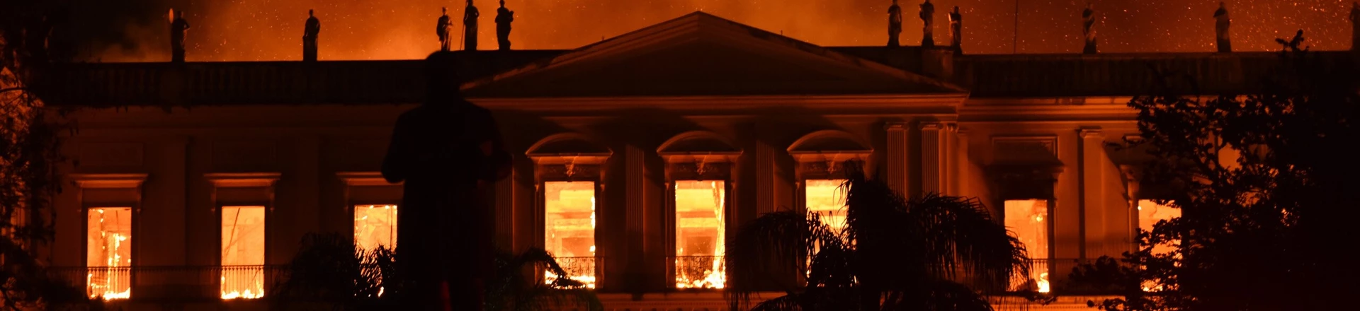 Incêndio destrói Museu Nacional do Rio domingo, 2 de setembro.