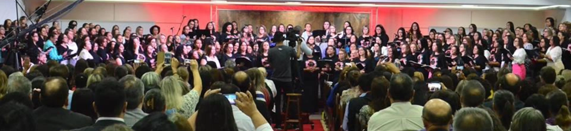 Congresso na Assembleia de Deus de Blumenau em 2017. Congresso na Assembleia de Deus de Blumenau em 2017.