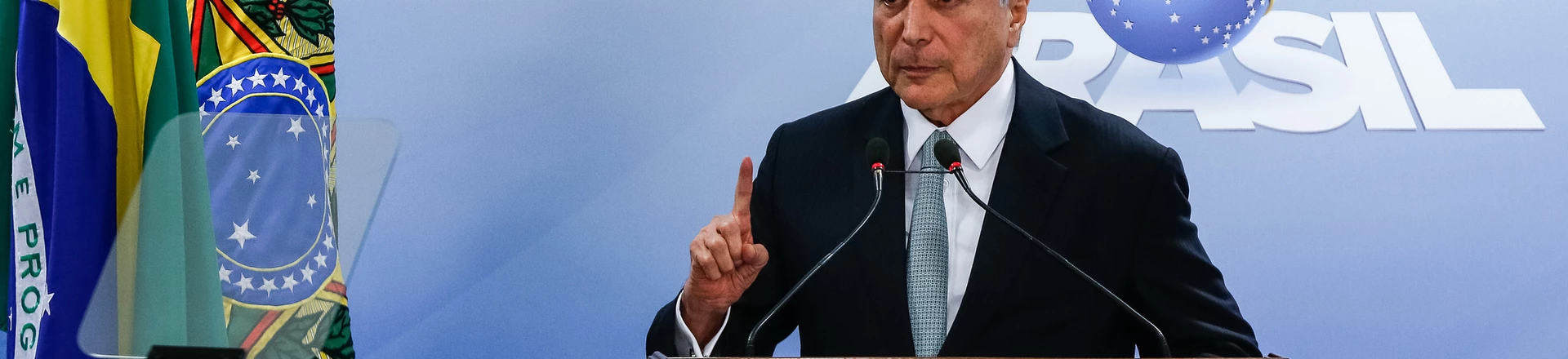 Para se segurar no cargo, Temer faz terrorismo sobre economia Para se segurar no cargo, Temer faz terrorismo sobre economia