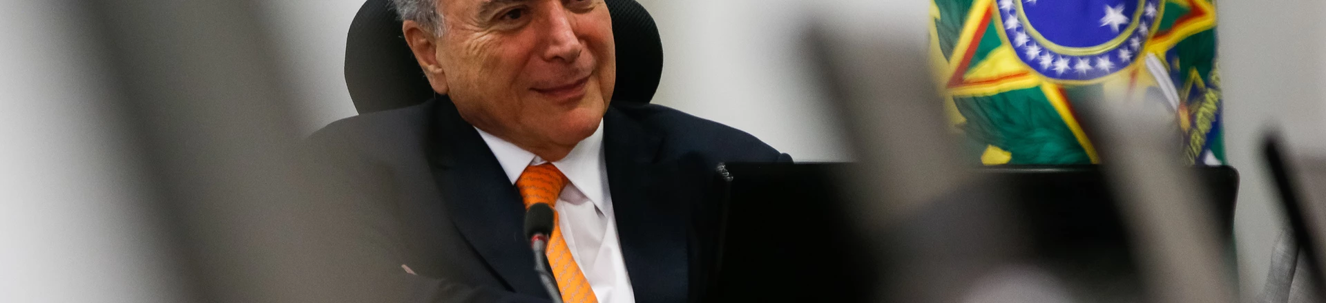 Denúncias acuam Michel Temer e desencadeiam pedidos de diretas já Denúncias acuam Michel Temer e desencadeiam pedidos de diretas já