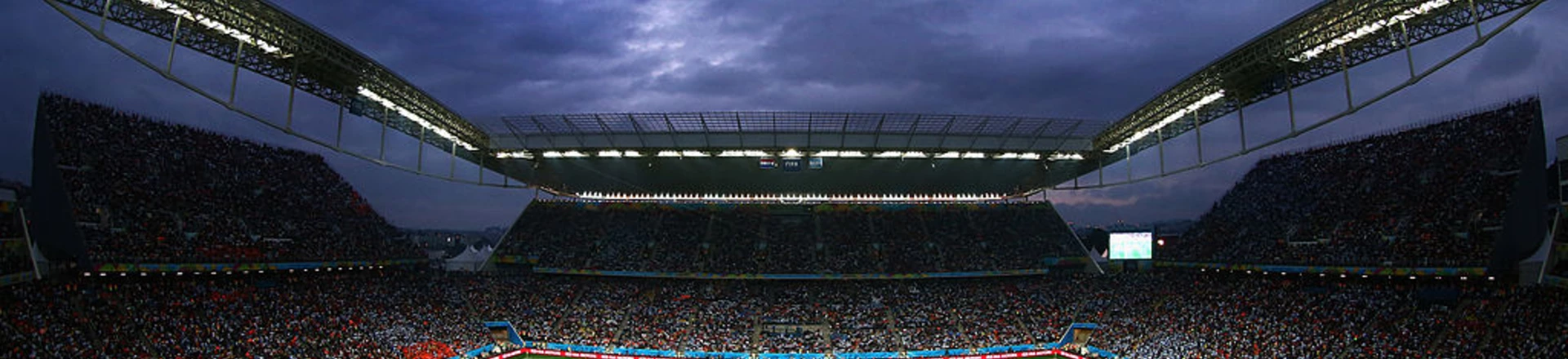 SAO PAULO, BRAZIL - JULY 09:  A general view of the stadium during the 2014 FIFA World Cup Brazil Semi Final match between the Netherlands and Argentina at Arena de Sao Paulo on July 9, 2014 in Sao Paulo, Brazil.  (Photo by Julian Finney/Getty Images)