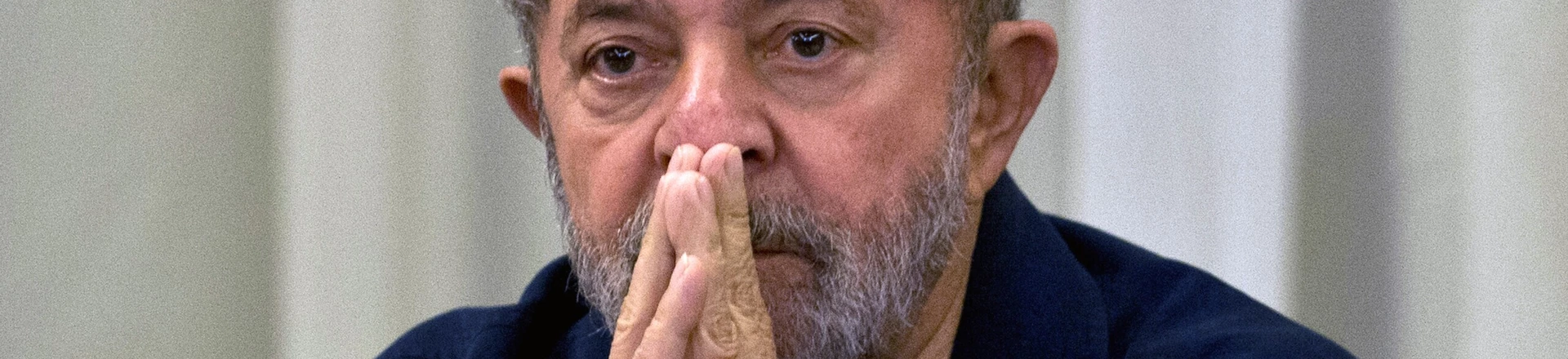 Former Brazilian President (2003-2011) Luiz Inacio Lula da Silva gestures during a meeting with the Workers' Party (PT) members in Sao Paulo, Brazil on March 30, 2015 AFP PHOTO / Nelson ALMEIDA        (Photo credit should read NELSON ALMEIDA/AFP/Getty Images)