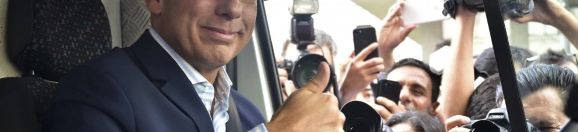 SAO PAULO, BRAZIL - JANUARY 10: Mayor of Sao Paulo Joao Doria Jr. salutes prior a ceremony to deliver new ambulance for the Mobile Emergency Service (SAMU) at headquarters of the City Hall on January 10, 2017 in Sao Paulo, Brazil. (Photo by Eduardo Carmim/Brazil Photo Press/LatinContent/Getty Images) SAO PAULO, BRAZIL - JANUARY 10: Mayor of Sao Paulo Joao Doria Jr. salutes prior a ceremony to deliver new ambulance for the Mobile Emergency Service (SAMU) at headquarters of the City Hall on January 10, 2017 in Sao Paulo, Brazil. (Photo by Eduardo Carmim/Brazil Photo Press/LatinContent/Getty Images)