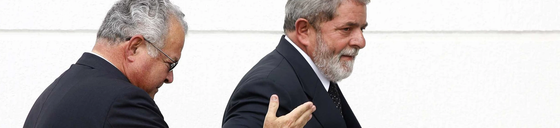 PAULÍNIA, SP, BRASIL, 25-04-2008, 15h00: O presidente Luiz Inácio Lula da Silva (à dir.) com o empresário Emilio Odebrecht na inauguração da unidade Braskem Petroquímica. (Foto: Eduardo Knapp/Folhapress) PAULÍNIA, SP, BRASIL, 25-04-2008, 15h00: O presidente Luiz Inácio Lula da Silva (à dir.) com o empresário Emilio Odebrecht na inauguração da unidade Braskem Petroquímica. (Foto: Eduardo Knapp/Folhapress)