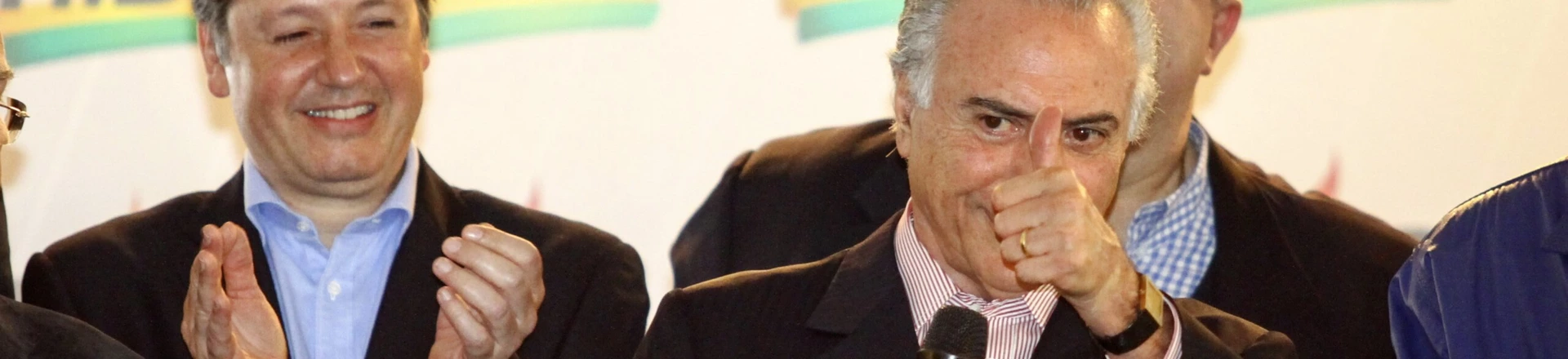 ***ARQUIVO - 29.05.2014 - TEMER-DENÚNCIAS - O então vice-presidente Michel Temer e o deputado federal Rodrigo Rocha Loures (PMDB-PR) durante encontro do partido no restaurante Madalosso, em Curitiba, no ano de 2014. (Foto: Paulo Lisboa/Brazil Photo Press/Folhapress) ***ARQUIVO - 29.05.2014 - TEMER-DENÚNCIAS - O então vice-presidente Michel Temer e o deputado federal Rodrigo Rocha Loures (PMDB-PR) durante encontro do partido no restaurante Madalosso, em Curitiba, no ano de 2014. (Foto: Paulo Lisboa/Brazil Photo Press/Folhapress)