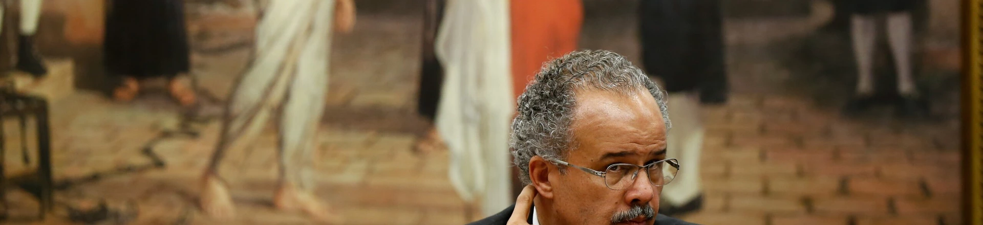 BRASÍLIA, DF, 09.08.2017: REFORMA-POLÍTICA - Sessão da Comissão da Reforma Política deve votar hoje relatório do deputado Vicente Cândido (PT-SP). A comissão, presidida pelo deputado Lúcio Vieira Lima (PMDB-BA), discute alterações nas regras eleitorais. (Foto: Pedro Ladeira/Folhapress) BRASÍLIA, DF, 09.08.2017: REFORMA-POLÍTICA - Sessão da Comissão da Reforma Política deve votar hoje relatório do deputado Vicente Cândido (PT-SP). A comissão, presidida pelo deputado Lúcio Vieira Lima (PMDB-BA), discute alterações nas regras eleitorais. (Foto: Pedro Ladeira/Folhapress)