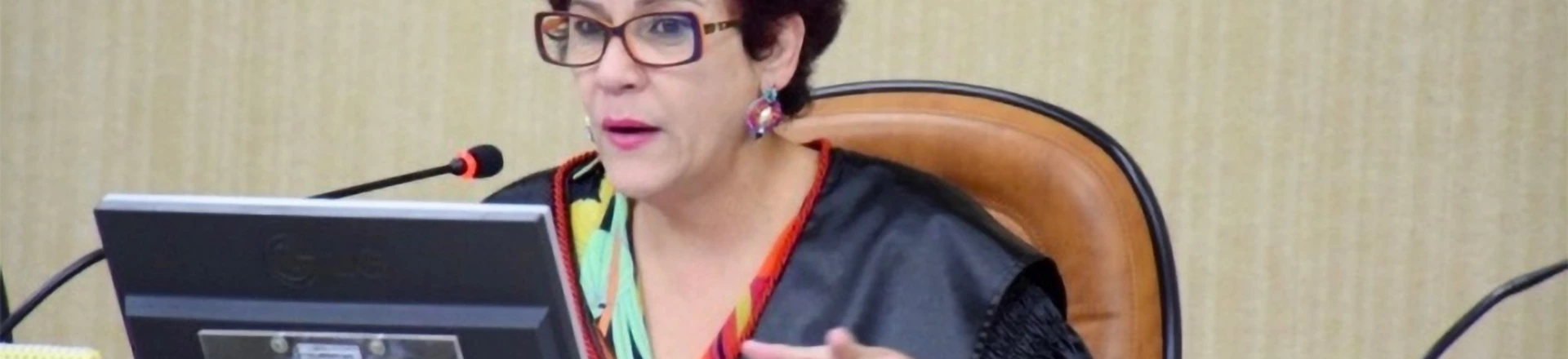 Para Sueli Pini, que prometeu escrever uma carta por dia ao prefeito e ao governador do estado para acabar com o isolamento, não temos que ter medo da morte porque "todos vamos morrer de alguma doença”. Para Sueli Pini, que prometeu escrever uma carta por dia ao prefeito e ao governador do estado para acabar com o isolamento, não temos que ter medo da morte porque "todos vamos morrer de alguma doença”.