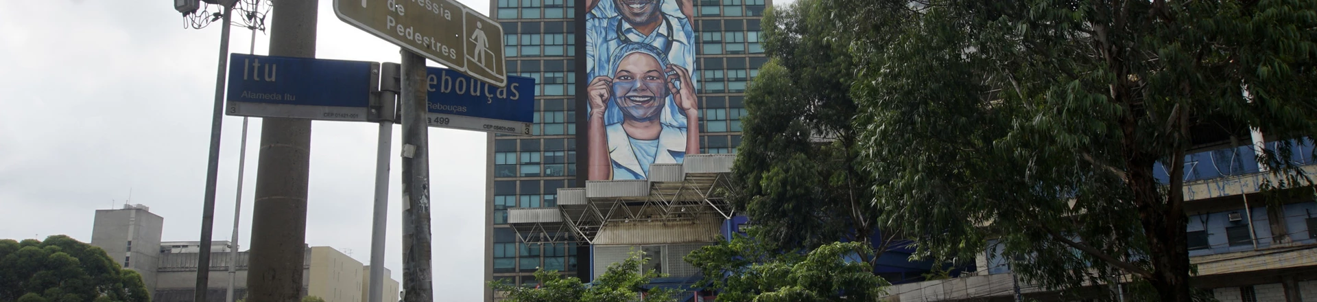Hospital das Clínicas vacina professores em home office, alunos de pós da USP e até costureira Hospital das Clínicas vacina professores em home office, alunos de pós da USP e até costureira