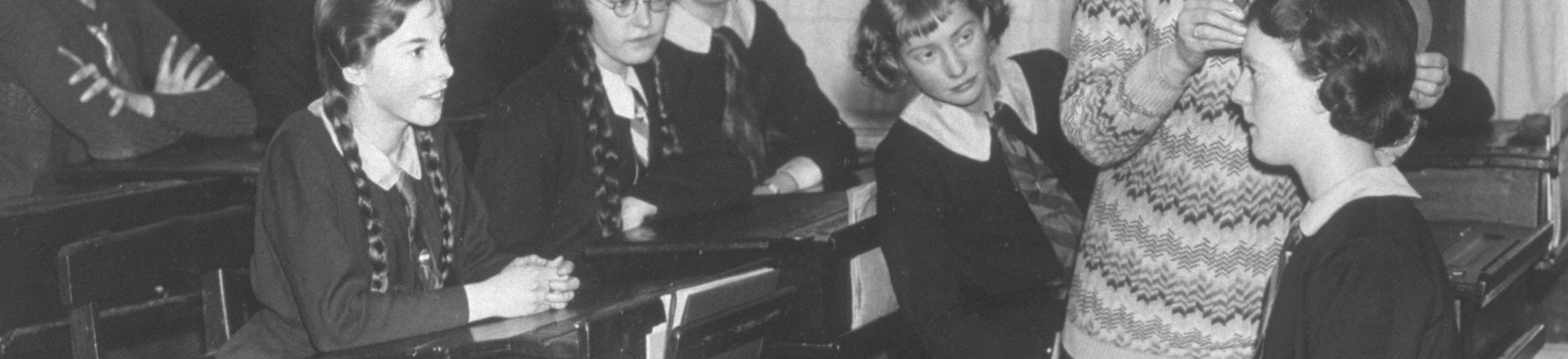 circa 1937:  A phrenologist, who reads the 'bumps' on people's heads,  demonstrating how to measure a head to a class of schoolgirls.  (Photo by Hulton Archive/Getty Images) circa 1937:  A phrenologist, who reads the 'bumps' on people's heads,  demonstrating how to measure a head to a class of schoolgirls.  (Photo by Hulton Archive/Getty Images)