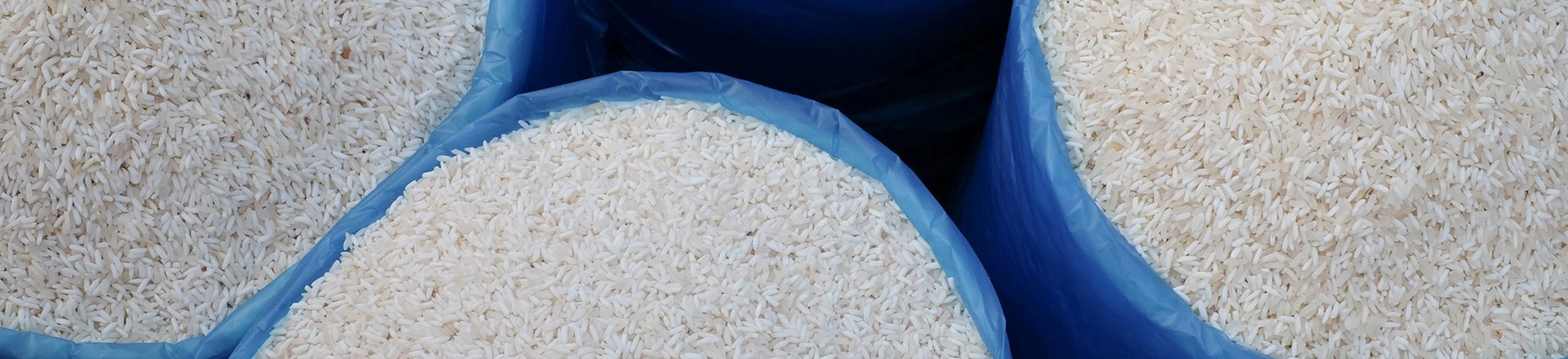 O governo deveria estocar arroz, não você O governo deveria estocar arroz, não você