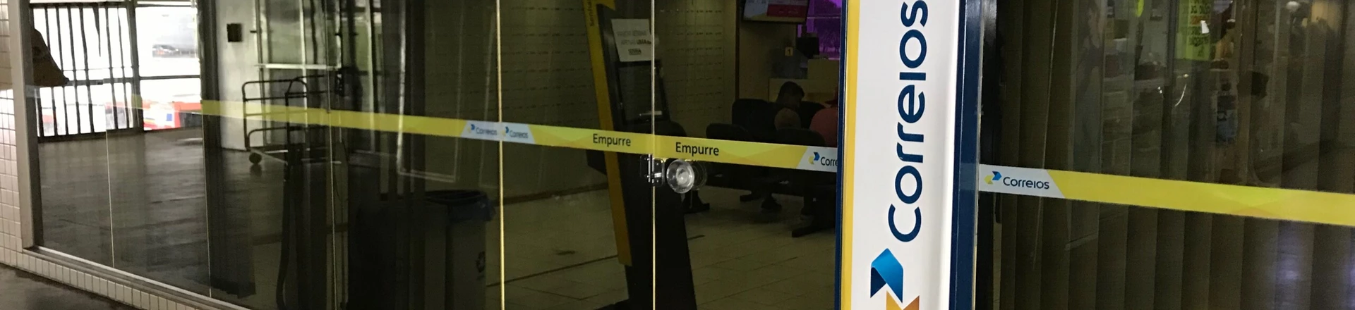 Agência dos Correios na Rodoviária de Brasília onde há uma caixa postal que funciona como sede da Abrapsia, associação de psicólogos que defende a "cura gay" Agência dos Correios na Rodoviária de Brasília onde há uma caixa postal que funciona como sede da Abrapsia, associação de psicólogos que defende a "cura gay"