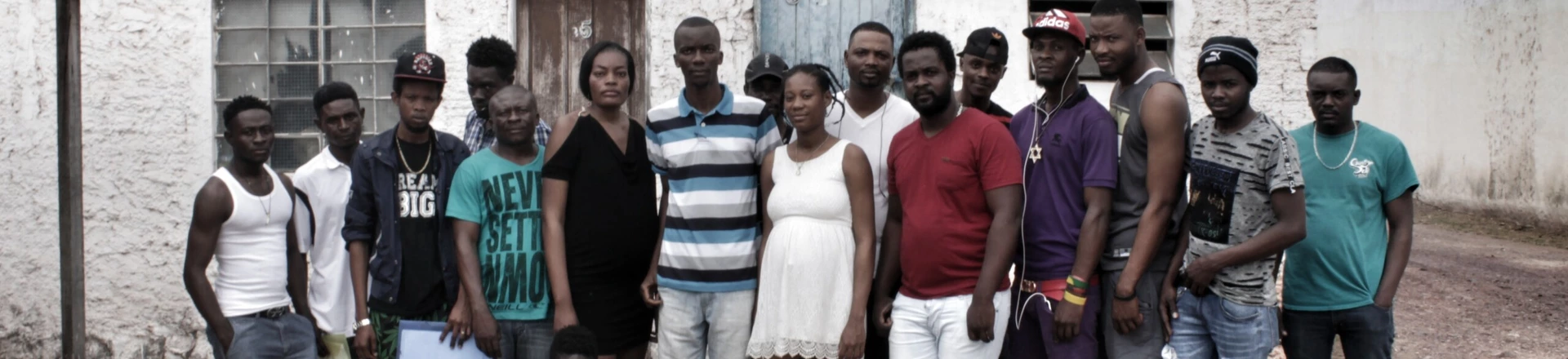 Haitianos aguardam liberação da PF para seguirem viagem pelo Brasil.