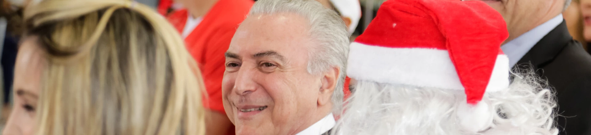 (Brasília, DF 16/12/2016) Presidente Michel Temer e a Primeira-Dama Marcela Temer durante entrega de presentes feita pelo Papai Noel dos Correios.Foto: Marcos Corrêa/PR (Brasília, DF 16/12/2016) Presidente Michel Temer e a Primeira-Dama Marcela Temer durante entrega de presentes feita pelo Papai Noel dos Correios.Foto: Marcos Corrêa/PR