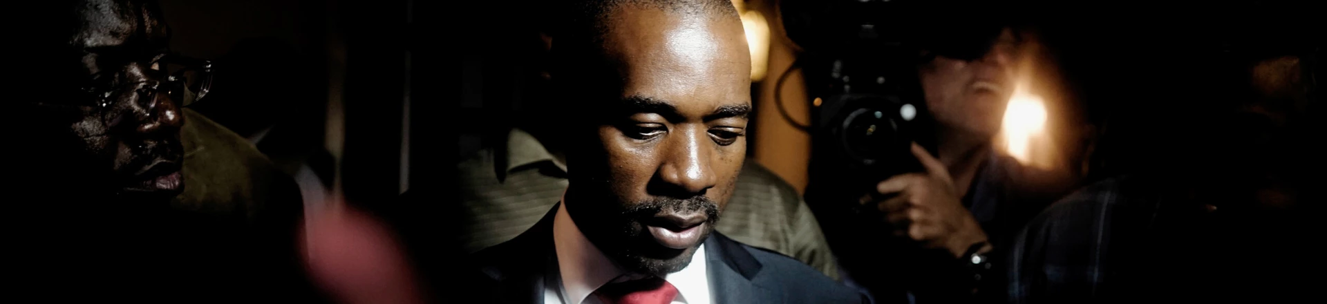 Oposição no Zimbábue diz que governo voltou a usar métodos ditatoriais após eleição contestada Oposição no Zimbábue diz que governo voltou a usar métodos ditatoriais após eleição contestada